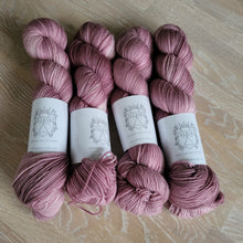 Lataa kuva Galleria-näkymään, Zen MCN fingering