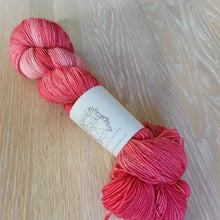 Lataa kuva Galleria-katseluohjelmaan, Glitter Sock