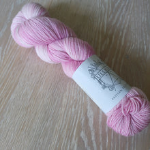 Lataa kuva Galleria-katseluohjelmaan, Glitter Sock