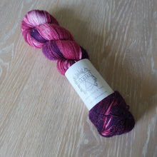 Lataa kuva Galleria-katseluohjelmaan, Glitter Sock