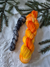 Lataa kuva Galleria-katseluun, Advent Calendar 2025 colours In the Magical World