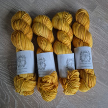 Load image into Gallery viewer, Zen MCN DK