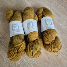 Lataa kuva Galleria-katseluun, Ambra