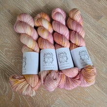 Lataa kuva Galleria-katseluun, Dreamer