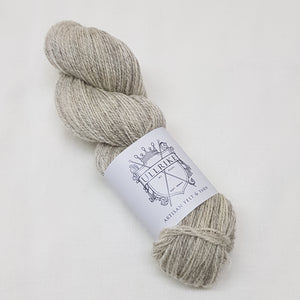 Ullrike Ambra Cozy grey 100% Finnish 2-ply wool yarn