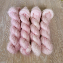 Load image into Gallery viewer, Cloud Silk Mohair 50 g